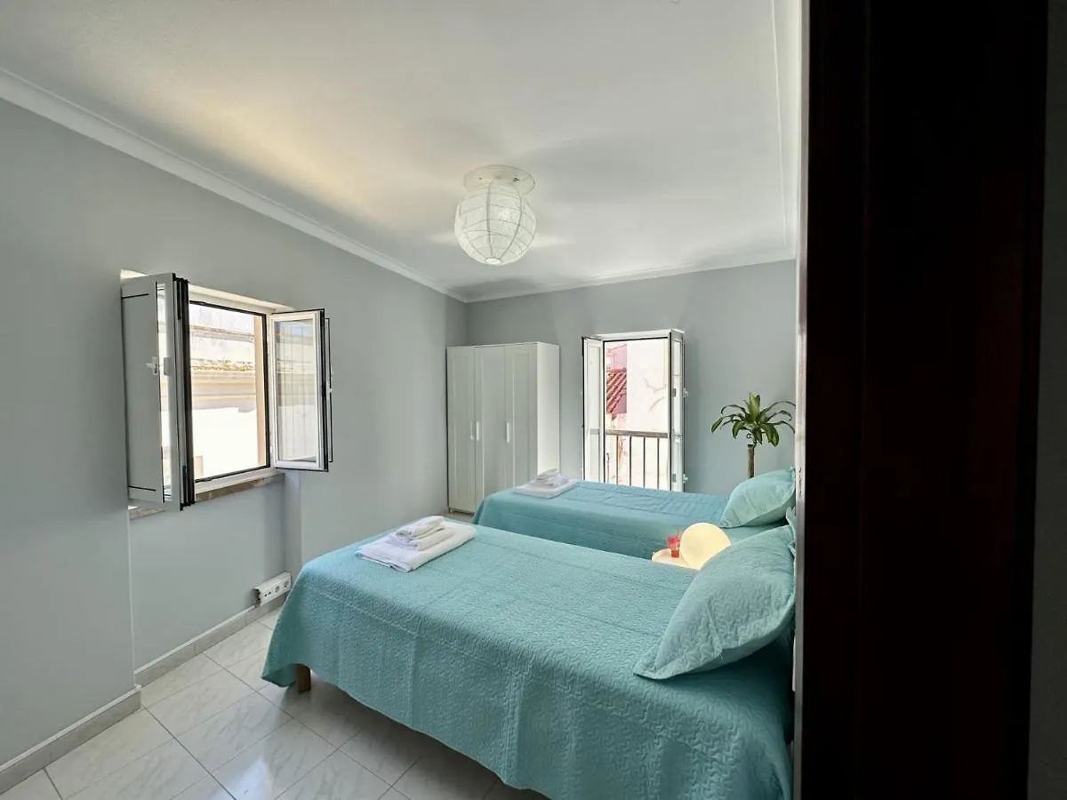 Amazing 3 Bedroom Apartment 5M To The Beach At Old Town Of Lagos